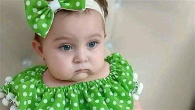 طفلة عمرها عشر سنوات حينما زفت إلى عريسها 