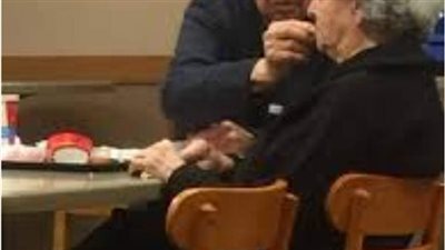 قصه دخل رجل مع زوجته الى احد المطاعم المشهورة كامله بقلم سمير شريف
