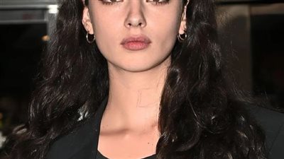 طفله أوقعت الشيطان كاملة