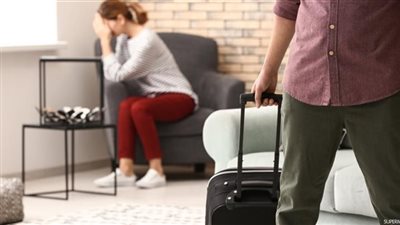 المدة الشرعية التي يجوز فيها ابتعاد الزوج عن زوجته وان زادت ما الذي، يجوز للزوجة ان تفعله الافتاء ترد