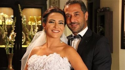 الفنانة أمل عرفة تسأل طليقها على الهواء: إيش تغير فيك بعد ماتركتني هل ارتحت؟.. والأخير يرد ب اجابة صاعقه!!