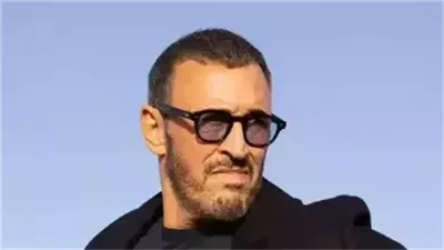 كاظم الساهر يتحدى المړض ويحيي حفلاً غنائياً في جده وهو متعب.. وهذا ما قاله لجمهوره!