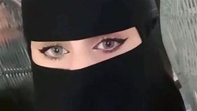 مراهقة خليجية تكشف عن فوائد تعدد الزوجات!
