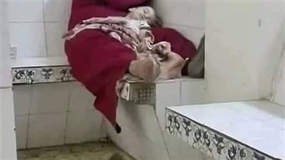 اراد تأديب زوجته