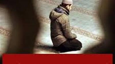 أعاني من الكسل في العبادة وكلما هممت أن أصلي أتكاسل عنها فماذا أفعل؟