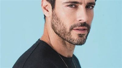 وعاد من جديد