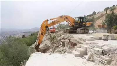أثناء عملية تجديد جبل قاسېون اكتشاف نفق سري لن تتخيل ماذا عثروا بداخله 