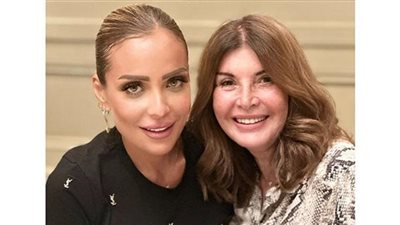 ريم البارودي والفنانة ميرفت آمين للعلن
