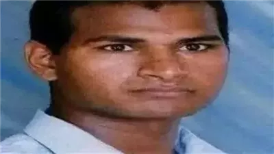 الشاب اللي في الصورة ده من قرية