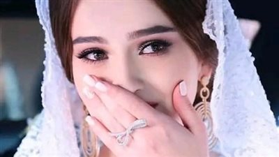 من انا بقلم فاطمه الزهراء