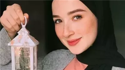 الرجل الغريب والمنديل الأحمر