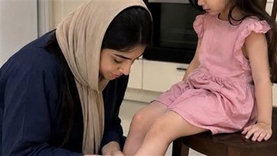 رجل يزرع كاميرات خفيه لحماية ابنته