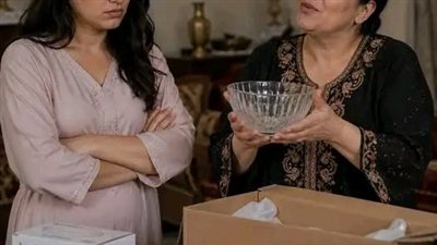 حماتى فتحت هدايا فرحى